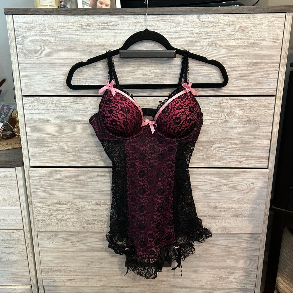 Victorias Secret black and pink lace baby doll size 36b
